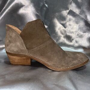 Lucky Brand booties